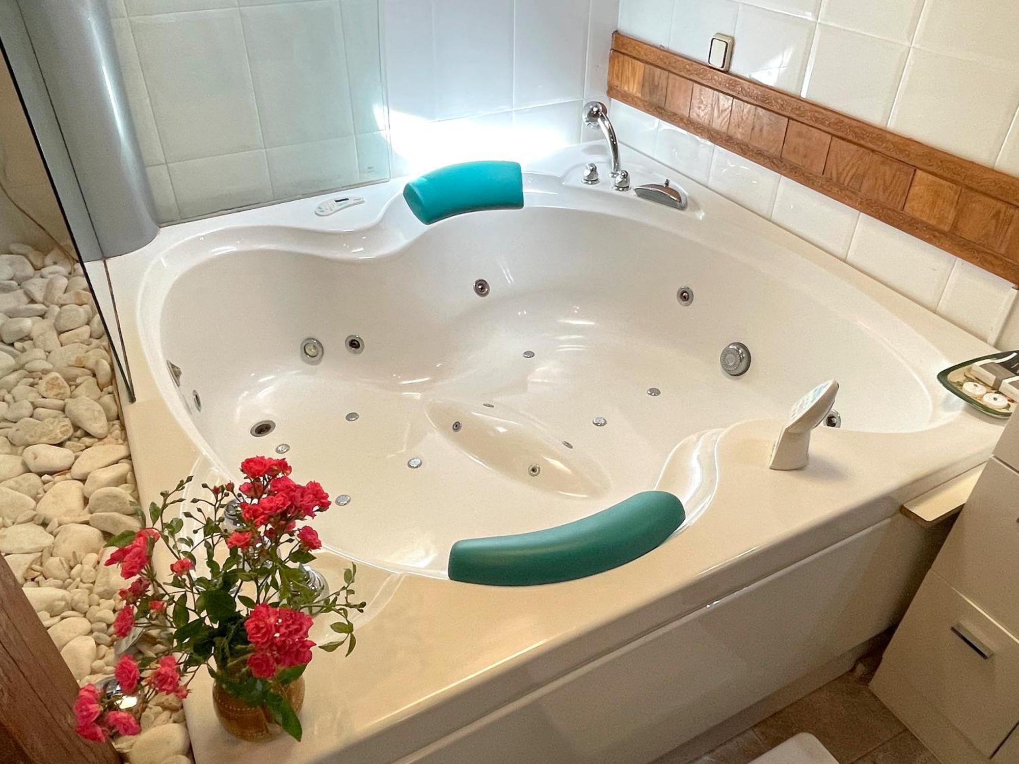 Hotel Peruskenea خاونساراس المظهر الخارجي الصورة