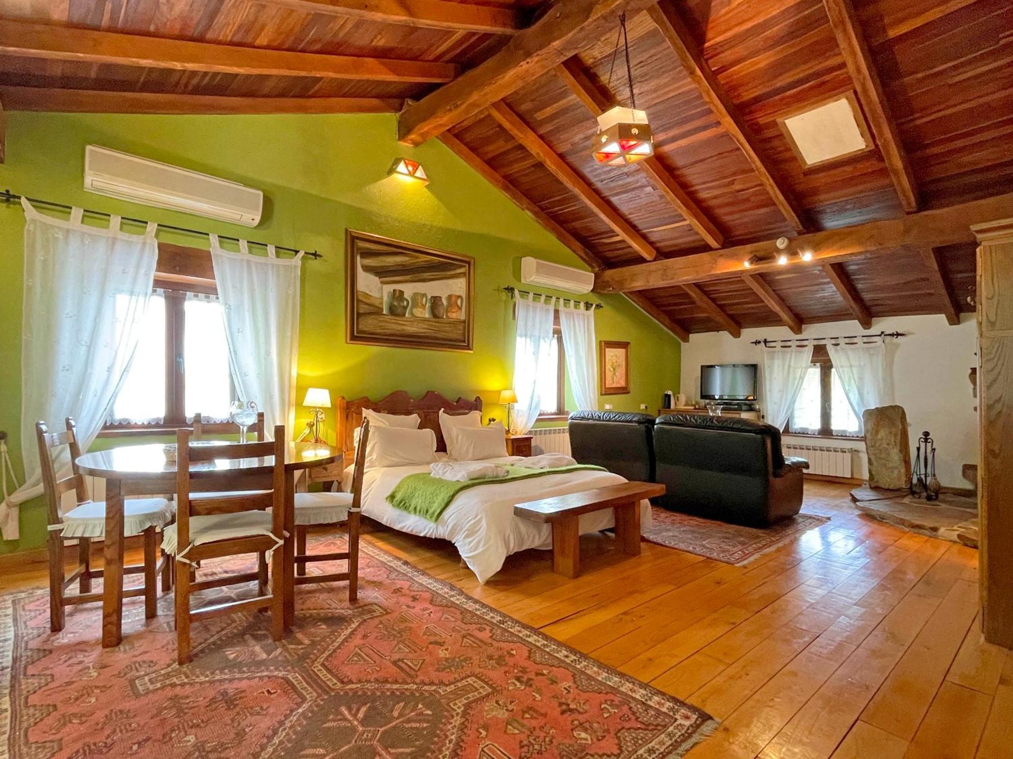 Hotel Peruskenea خاونساراس المظهر الخارجي الصورة